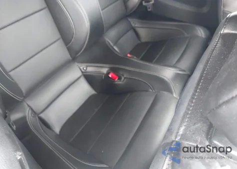 2018 Ford Mustang Ecoboost Premium z USA, uszkodzony, nr VIN 1FATP8UH2J5167039